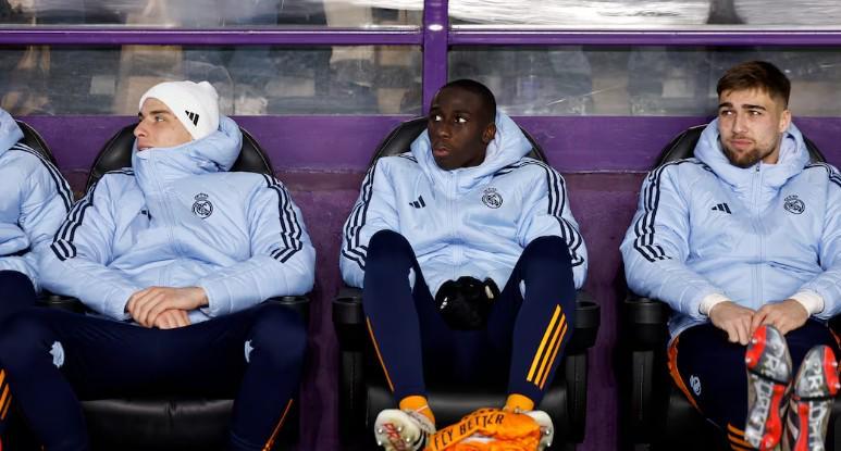 足球直播平台-阿斯：皇马想今夏出售门迪，但前提是他能上场比赛并发挥出色